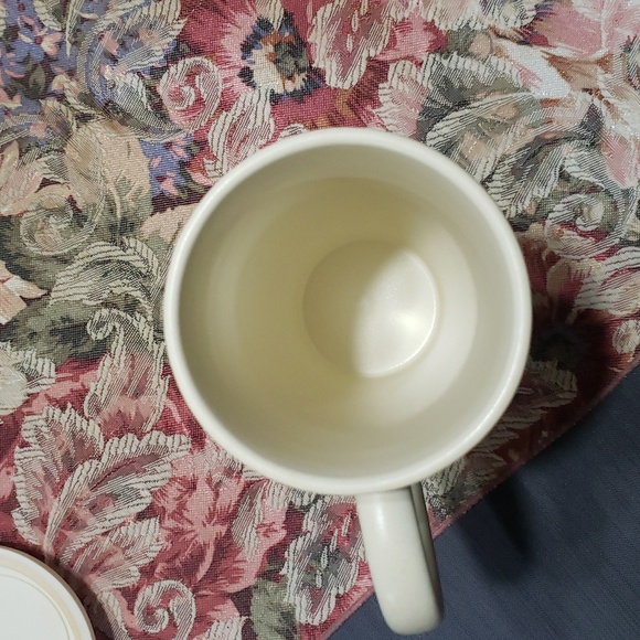 "Snoopy" Coffee Mug. Hallmark Ceramic New without box. - Picture 7 of 7